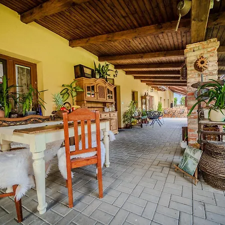 Villafilippa Bed & Breakfast Kresetice
